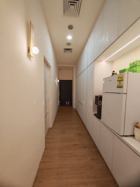 City Gate, 371 Beach Road, 1,011 sqft, Mall Shop For Rent, by Faith Teo, 500203686 - Pantry - CommercialGuru.com.sg