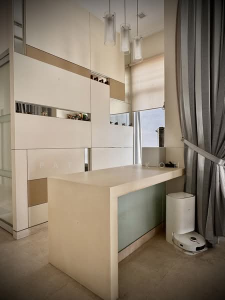 Semi-D @ Upper Bukit Timah, , 6 Bedrooms, 4,500 sqft, Semi-Detached House For Sale, by Patrick Koh, 500203690 - Dry Kitchen Island - PropertyGuru.com.sg