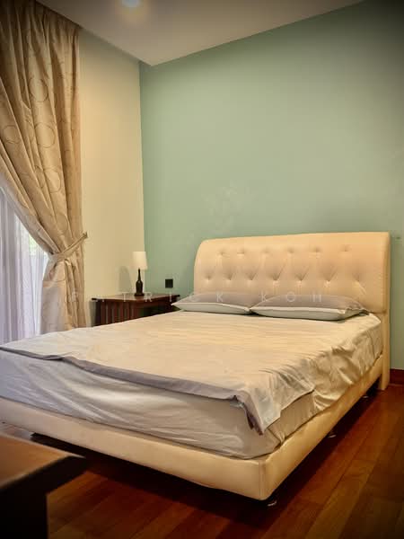 Semi-D @ Upper Bukit Timah, , 6 Bedrooms, 4,500 sqft, Semi-Detached House For Sale, by Patrick Koh, 500203690 - Junior Master Bedroom (w Balcony) - PropertyGuru.com.sg