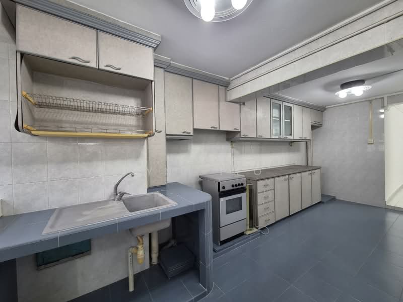 23 Dover Crescent, 23 Dover Crescent, 3 Bedrooms, 947 sqft, HDB Flat For Sale, by Lynn Teo, 500203694 - Kitchen - PropertyGuru.com.sg