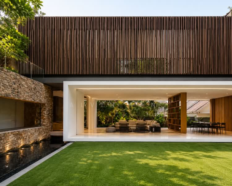 King Albert Park, , 5 Bedrooms, 10,500 sqft, Good Class Bungalow For Rent, by Alvin Tan, 500203697 - Living Room - PropertyGuru.com.sg