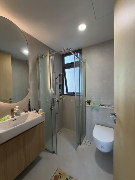 Hill House, 10A-11 Institution Hill, 10B, 2 Bedrooms, 624 sqft, Condominium For Rent, by Cheryl Lee, 500203708 - Bathroom - PropertyGuru.com.sg