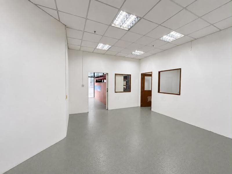 Midview Building, 50 Bukit Batok Street 23, Dairy Farm / Bukit Panjang / Choa Chu Kang, 1,722 sqft, Light Industrial (B1) For Rent, by Javier Ng 黄允健, 500203712 - Interior - CommercialGuru.com.sg