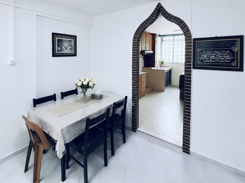 506 Bukit Batok Street 52, 506 Bukit Batok Street 52, 2 Bedrooms, 743 sqft, HDB Flat For Sale, by Robbie Razak, 500203719 - Dining Area - PropertyGuru.com.sg
