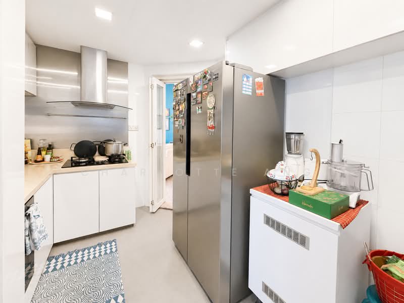 The Bayshore, 30 Bayshore Road, 3 Bedrooms, 1,227 sqft, Condominium For Sale, by Charlotte Ang, 500203722 - Kitchen - PropertyGuru.com.sg