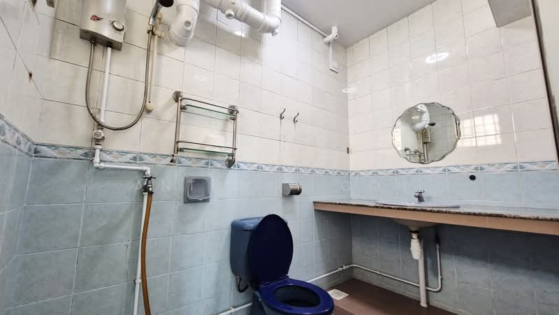596C Ang Mo Kio Street 52, 596C Ang Mo Kio Street 52, 3 Bedrooms, 980 sqft, HDB Flat For Sale, by Anthony Goh, 500203726 - Bathroom - PropertyGuru.com.sg