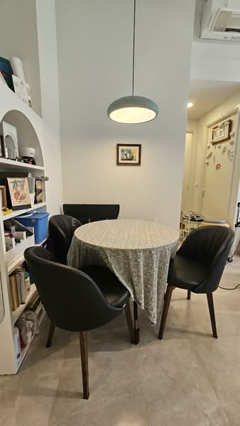 Kingsford Hillview Peak, 105 Hillview Rise, 2 Bedrooms, 915 sqft, Condominium For Sale, by Elaine Tan, 500203745 - Dining Room - PropertyGuru.com.sg