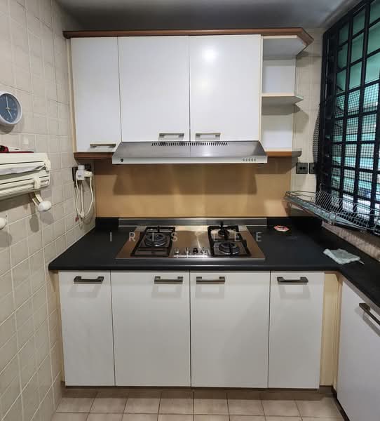 Simei Green Condominium, 1 Simei Street 4, 3 Bedrooms, 1,356 sqft, Condominium For Rent, by Iris Lee, 500203749 - Kitchen - PropertyGuru.com.sg