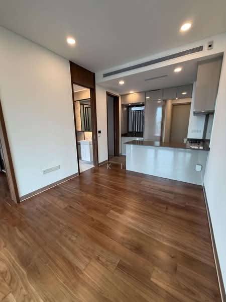 8 Hullet, 8 Hullet Road, 2 Bedrooms, 667 sqft, Condominium For Rent, by Lynn Kimura, 500203750 - Living room - PropertyGuru.com.sg