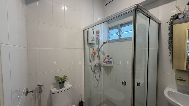 871C Tampines Street 86, 871C Tampines Street 86, 3 Bedrooms, 1,012 sqft, HDB Flat For Sale, by Aida Talib, 500203762 - Bathroom - PropertyGuru.com.sg