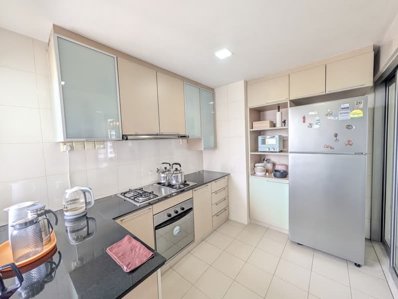 Grandeur 8, 2 Ang Mo Kio Central 3, 3 Bedrooms, 1,195 sqft, Condominium For Sale, by Kelvin Koh, 500203768 - Kitchen - PropertyGuru.com.sg