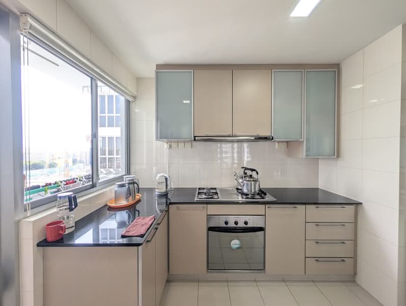 Grandeur 8, 2 Ang Mo Kio Central 3, 3 Bedrooms, 1,195 sqft, Condominium For Sale, by Kelvin Koh, 500203768 - Kitchen - PropertyGuru.com.sg