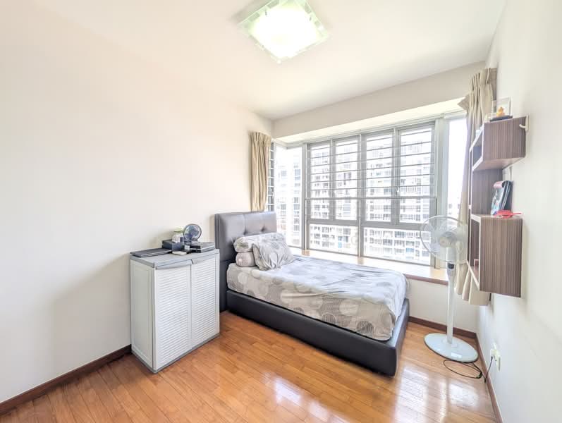 Grandeur 8, 2 Ang Mo Kio Central 3, 3 Bedrooms, 1,195 sqft, Condominium For Sale, by Kelvin Koh, 500203768 - Bedroom - PropertyGuru.com.sg