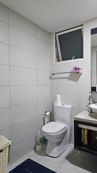1 Canberra, 7 Canberra Drive, 3 Bedrooms, 1,206 sqft, Executive Condominium For Sale, by Aaron Koh, 500203770 - Bathroom - PropertyGuru.com.sg