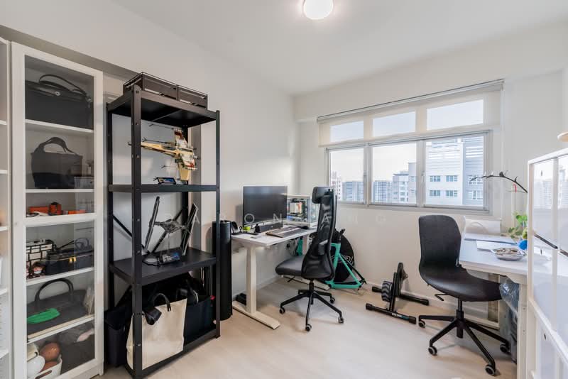 229A Sumang Lane, 229A Sumang Lane, 3 Bedrooms, 1,001 sqft, HDB Flat For Sale, by Daron Ang, 500203780 - Study - PropertyGuru.com.sg