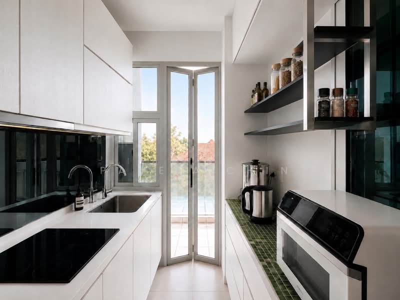 NEWest, 3 West Coast Drive, 4 Bedrooms, 2,519 sqft, Apartment For Sale, by Pamela Chin, 500203781 - Kitchen - PropertyGuru.com.sg