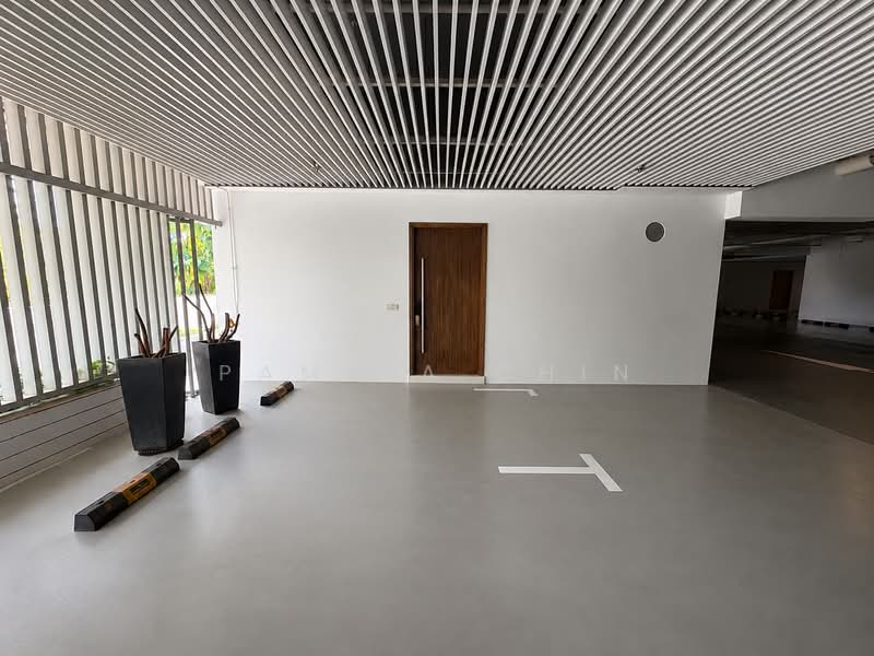 NEWest, 3 West Coast Drive, 4 Bedrooms, 2,519 sqft, Apartment For Sale, by Pamela Chin, 500203781 - Car Park - PropertyGuru.com.sg
