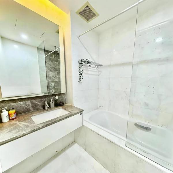 Reflections at Keppel Bay, 29 Keppel Bay View, Harbourfront / Telok Blangah, Room Rental, 220 sqft, Condominium For Rent, by Joyce Lim, 500203783 - Bathroom - PropertyGuru.com.sg