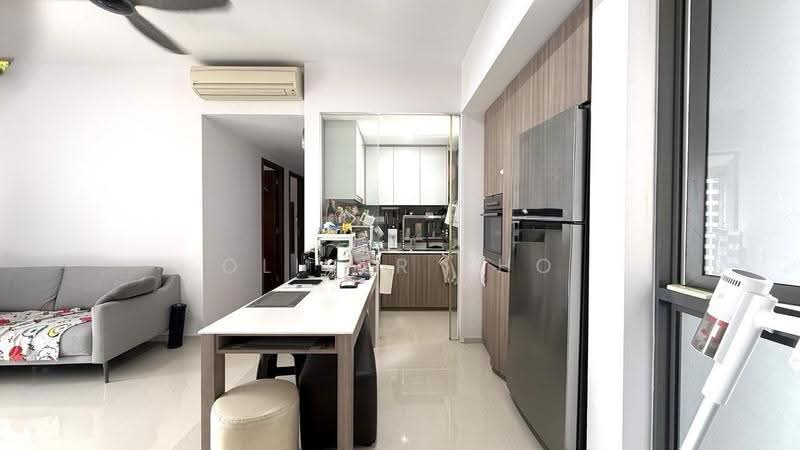 Riverbank at Fernvale, 13 Fernvale Close, Seletar / Yio Chu Kang, 3 Bedrooms, 947 sqft, Condominium For Sale, by Oliver Sho, 500203786 - Living Room - PropertyGuru.com.sg