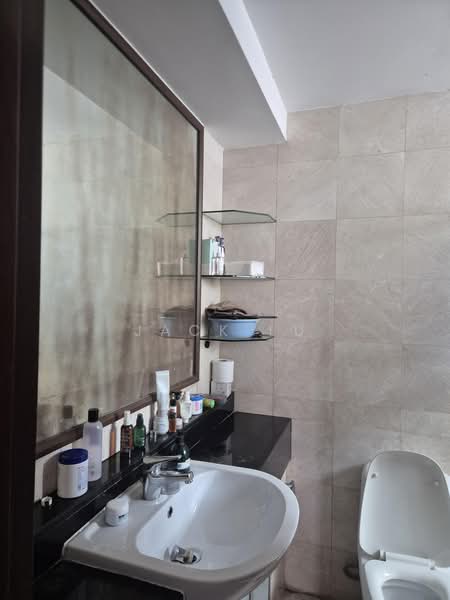 Moonstone Residences, 25 Moonstone Lane, 3 Bedrooms, 1,119 sqft, Apartment For Sale, by Jack Lu, 500203793 - Bathroom - PropertyGuru.com.sg