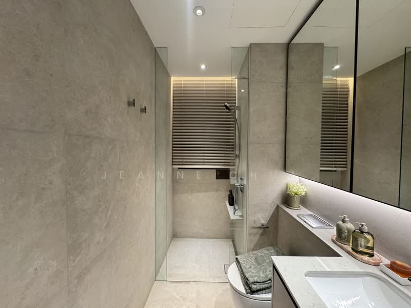 Dunearn House, 764 Dunearn Road, Newton / Novena, 2 Bedrooms, 667 sqft, Condominium For Sale, by Jeanne Chua, 500203797 - Bathroom - PropertyGuru.com.sg