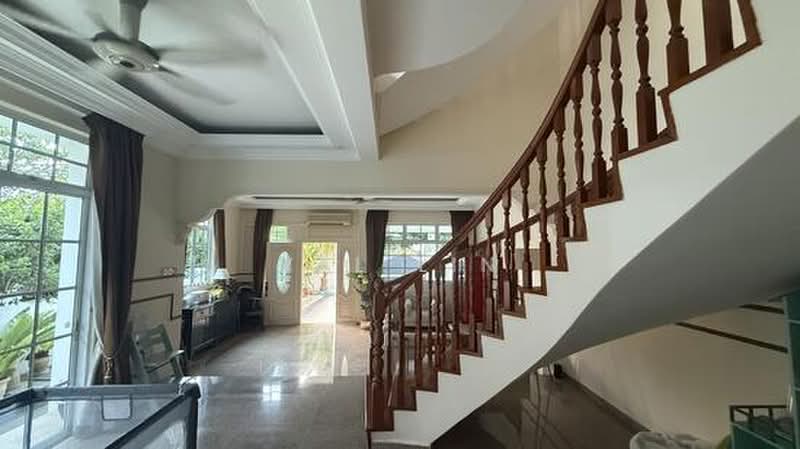 ★ Kew Crescent New List Exclusive! ★ Rare Semi-D 5 Bedroom 5 mins to MRT ★ View Before Its Gone, Bedok South MRT Kew Crescent Kew Drive TEL Line, 5 Bedrooms, 4,200 sqft, Semi-Detached House For Rent, by Val Lin, 500203800 - Interior - PropertyGuru.com.sg