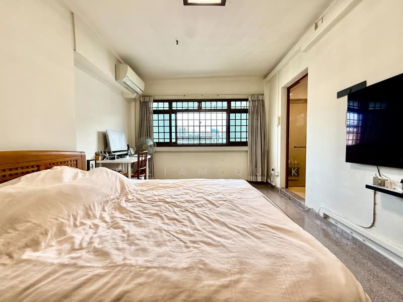 156 Lorong 1 Toa Payoh, 156 Lorong 1 Toa Payoh, 3 Bedrooms, 1,098 sqft, HDB Flat For Sale, by William Quek, 500203802 - Bedroom - PropertyGuru.com.sg