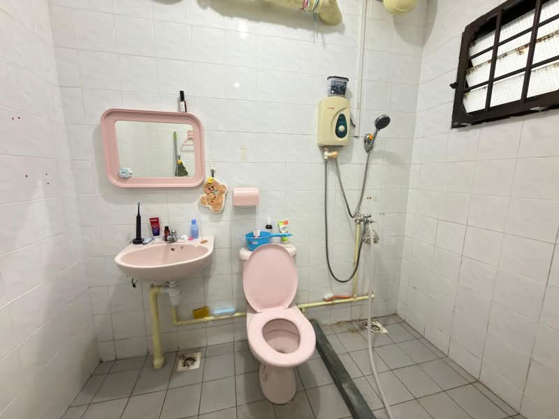 628B Woodlands Ring Road, 628B Woodlands Ring Road, 3 Bedrooms, 1,313 sqft, HDB Flat For Sale, by Marilyn Tan 陈凯欣, 500203805 - Bathroom - PropertyGuru.com.sg