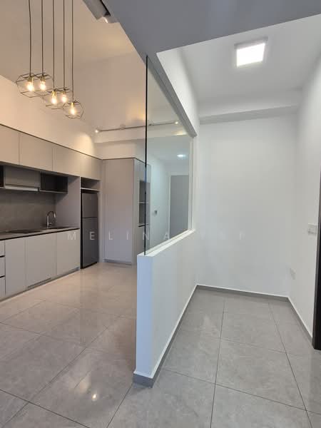 Parc Clematis, 8C Jalan Lempeng, 2 Bedrooms, 893 sqft, Condominium For Rent, by Melina Yap, 500203811 - Kitchen - PropertyGuru.com.sg