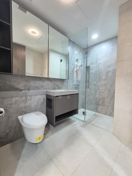 Parc Clematis, 8C Jalan Lempeng, 2 Bedrooms, 893 sqft, Condominium For Rent, by Melina Yap, 500203811 - Bathroom - PropertyGuru.com.sg