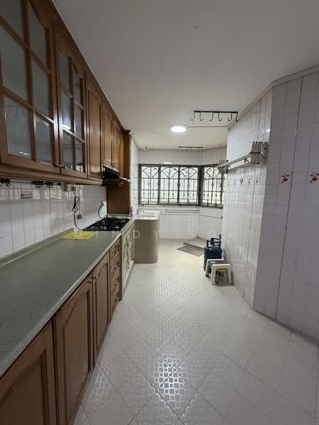 528 Jurong West Street 52, 528 Jurong West Street 52, 2 Bedrooms, 796 sqft, HDB Flat For Rent, by Mindy Soh, 500203816 - Kitchen - PropertyGuru.com.sg