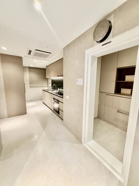 Grand Dunman, 18 Dunman Road, 5 Bedrooms, 1,690 sqft, Condominium For Sale, by Eve Choo, 500203818 - Kitchen - PropertyGuru.com.sg
