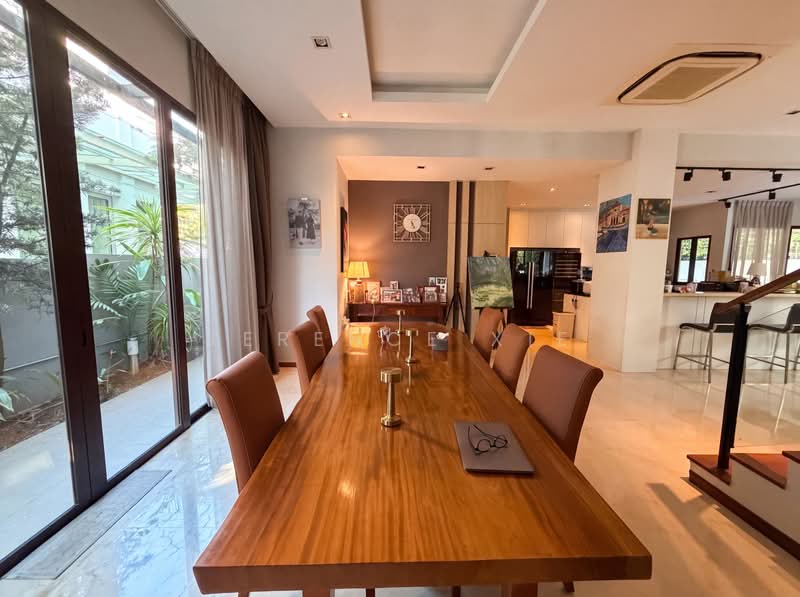 East Coast 2.5 Storey Freehold Detached, East Coast / Marine Parade, 5 Bedrooms, 6,572 sqft, Detached House For Sale, by Terence Xie, 500203820 - Dining Room - PropertyGuru.com.sg