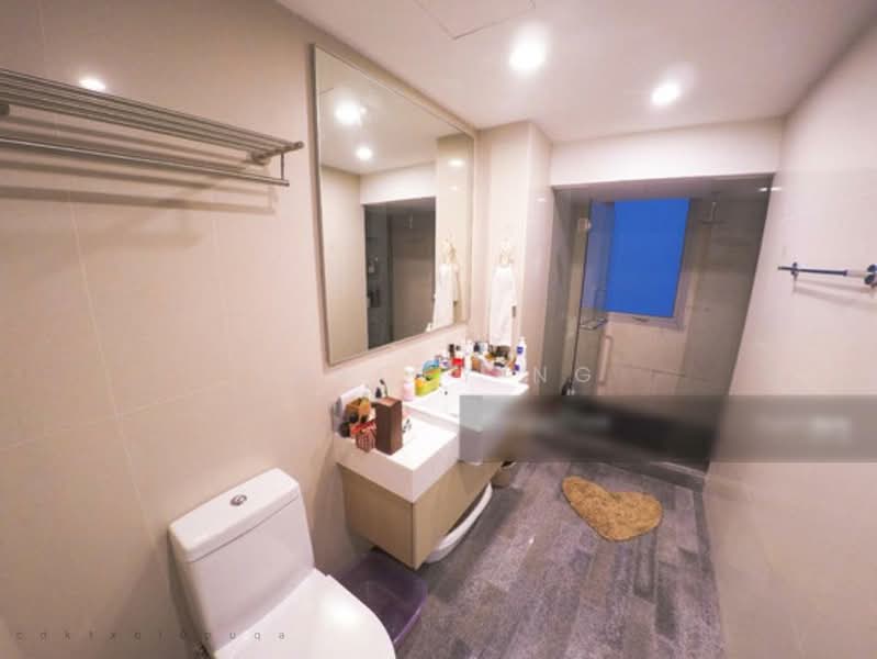 8 @ Mount Sophia, 8 Mount Sophia, 1 Bedroom, 893 sqft, Condominium For Sale, by Tracey Ng, 500203824 - Bathroom - PropertyGuru.com.sg