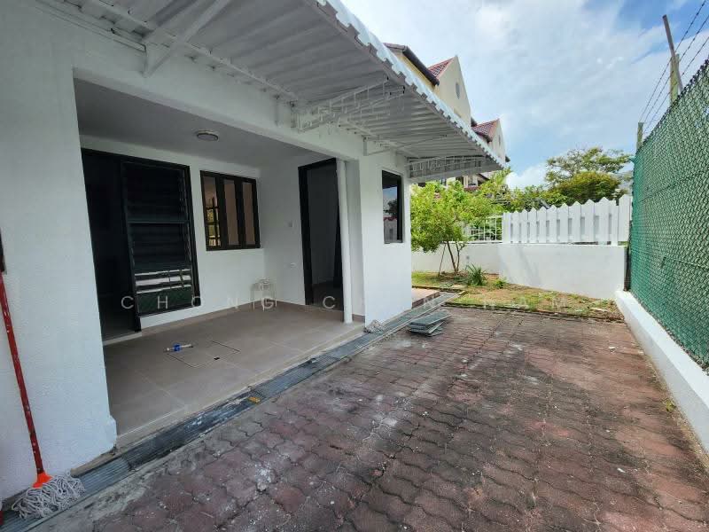 MINARET 3 STY CORNER TERRACE AT OLD BEDOK, JLN KATHI, MINARET, BEDOK, EASTWOOD, GREJA, 5 Bedrooms, 3,200 sqft, Corner Terrace For Sale, by Chong Chen Nam, 500203825 - Exterior - PropertyGuru.com.sg