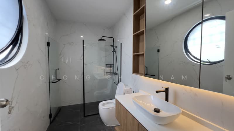 MINARET 3 STY CORNER TERRACE AT OLD BEDOK, JLN KATHI, MINARET, BEDOK, EASTWOOD, GREJA, 5 Bedrooms, 3,200 sqft, Corner Terrace For Sale, by Chong Chen Nam, 500203825 - Bathroom - PropertyGuru.com.sg