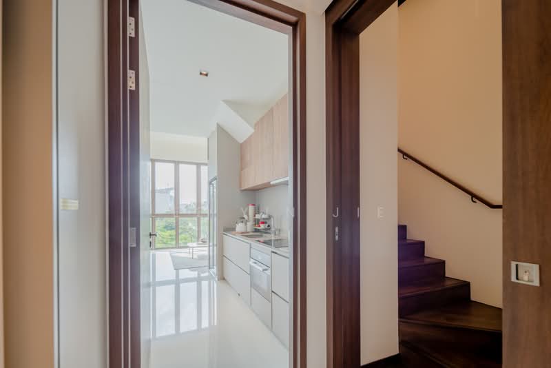 Value buy 3-Bedroom Dual-Key Duplex Opposite Henry Park Primary, 26 Holland Grove Road, 3 Bedrooms, 1,421 sqft, Condominium For Sale, by Lee Yin Jie, 500203833 - Kitchen - PropertyGuru.com.sg