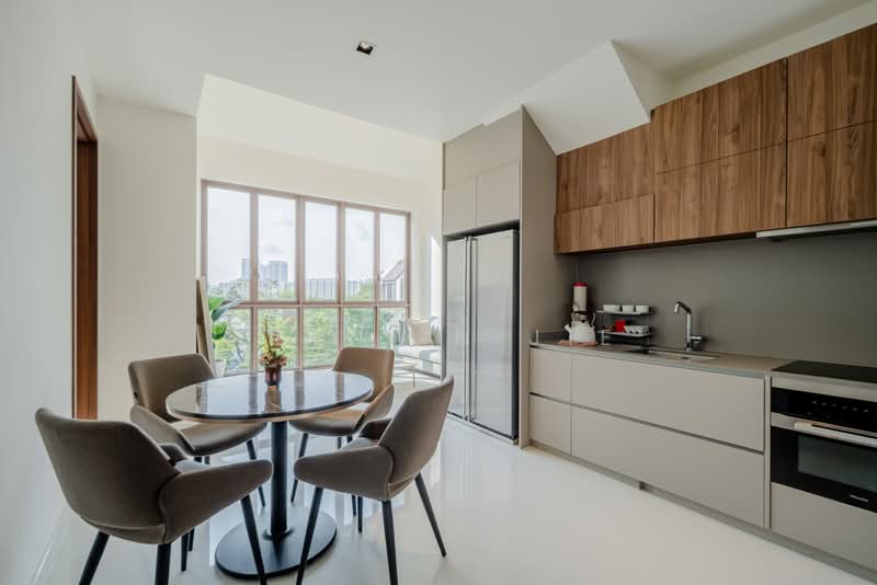 Value buy 3-Bedroom Dual-Key Duplex Opposite Henry Park Primary, 26 Holland Grove Road, 3 Bedrooms, 1,421 sqft, Condominium For Sale, by Lee Yin Jie, 500203833 - Kitchen - PropertyGuru.com.sg