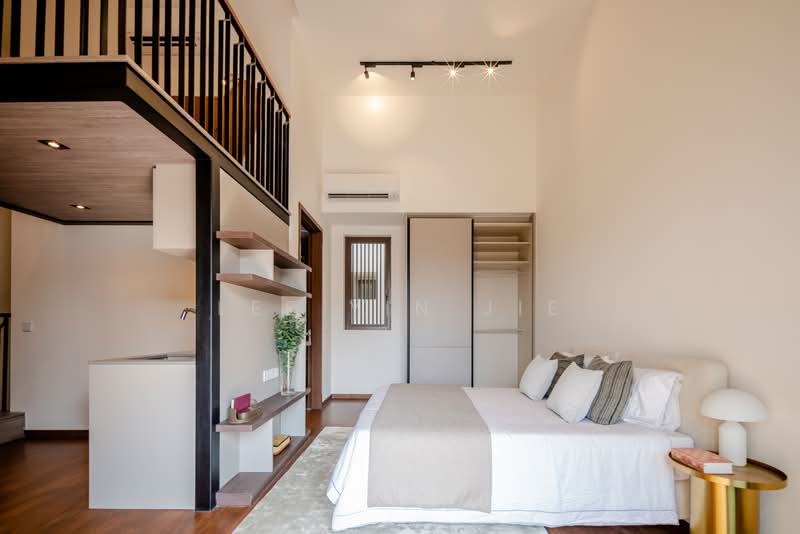Value buy 3-Bedroom Dual-Key Duplex Opposite Henry Park Primary, 26 Holland Grove Road, 3 Bedrooms, 1,421 sqft, Condominium For Sale, by Lee Yin Jie, 500203833 - Bedroom - PropertyGuru.com.sg