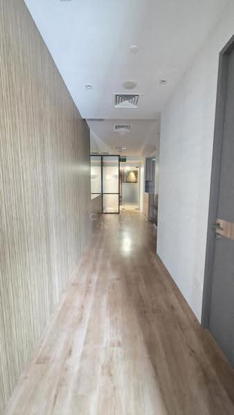 Mount Elizabeth Novena Hospital, 38 Irrawaddy Road, Balestier / Toa Payoh, 581 sqft, Medical For Rent, by Richard Ng, 500203841 - Corridor - CommercialGuru.com.sg