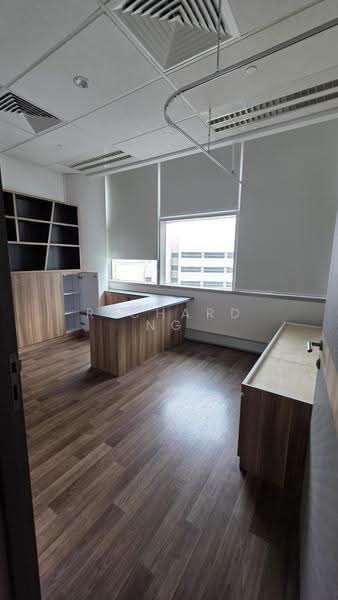 Mount Elizabeth Novena Hospital, 38 Irrawaddy Road, Balestier / Toa Payoh, 581 sqft, Medical For Rent, by Richard Ng, 500203841 - Study - CommercialGuru.com.sg