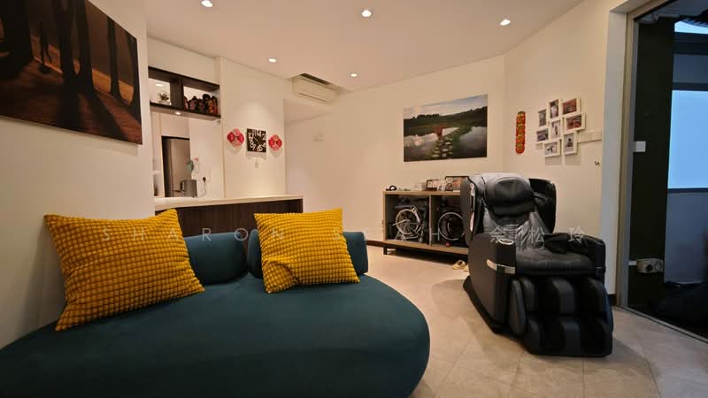 Tanamera Crest, 6 Pari Dedap Walk, 3 Bedrooms, 1,647 sqft, Condominium For Sale, by Sharon Seah 佘松玲, 500203848 - Living Room - PropertyGuru.com.sg