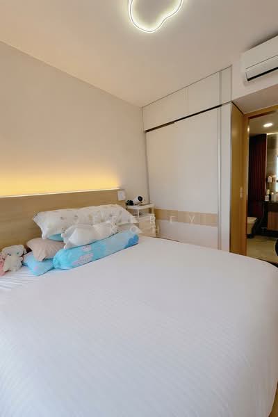Midwood, 8 Hillview Rise, 2 Bedrooms, 786 sqft, Condominium For Rent, by Jeffrey Koh, 500203851 - PropertyGuru.com.sg