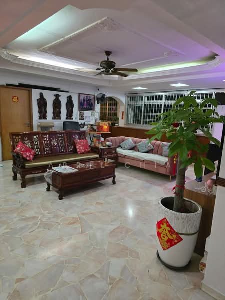 716 Pasir Ris Street 72, 716 Pasir Ris Street 72, 4 Bedrooms, 1,580 sqft, HDB Flat For Sale, by April Chia, 500203852 - Living Room - PropertyGuru.com.sg