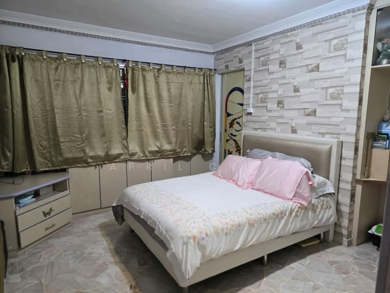 716 Pasir Ris Street 72, 716 Pasir Ris Street 72, 4 Bedrooms, 1,580 sqft, HDB Flat For Sale, by April Chia, 500203852 - Bedroom - PropertyGuru.com.sg