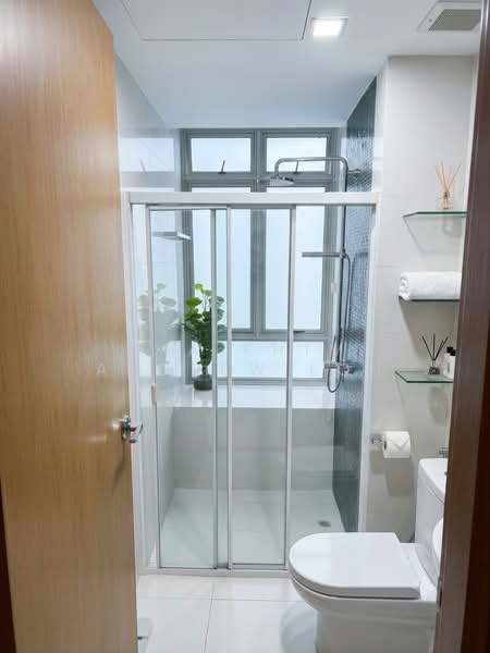 Parc Mackenzie, 68 Mackenzie Road, 2 Bedrooms, 904 sqft, Apartment For Rent, by Kia Khim Andrew Loh, 500203860 - Bathroom - PropertyGuru.com.sg