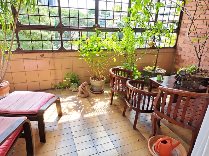 Pandan Valley, 4 Pandan Valley, 4 Bedrooms, 2,186 sqft, Condominium For Sale, by Doris Wong, 500203874 - Balcony - PropertyGuru.com.sg