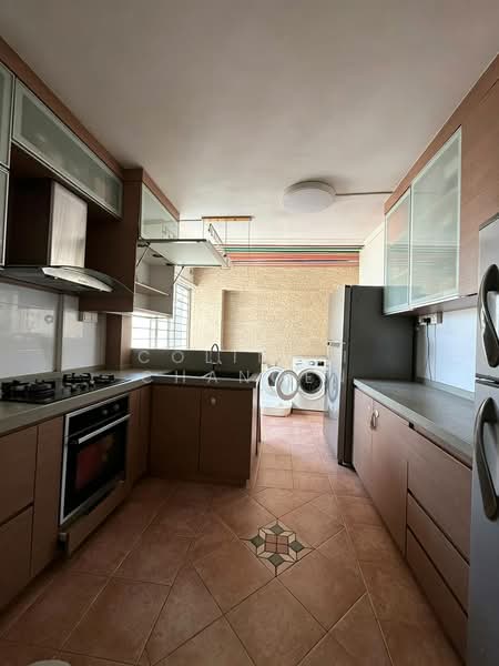 568 Pasir Ris Street 51, 568 Pasir Ris Street 51, 4 Bedrooms, 1,313 sqft, HDB Flat For Sale, by Colin Li Changen, 500203887 - Kitchen - PropertyGuru.com.sg
