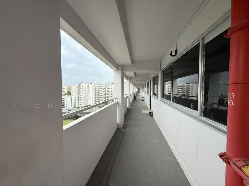 568 Pasir Ris Street 51, 568 Pasir Ris Street 51, 4 Bedrooms, 1,313 sqft, HDB Flat For Sale, by Colin Li Changen, 500203887 - Corridor - PropertyGuru.com.sg