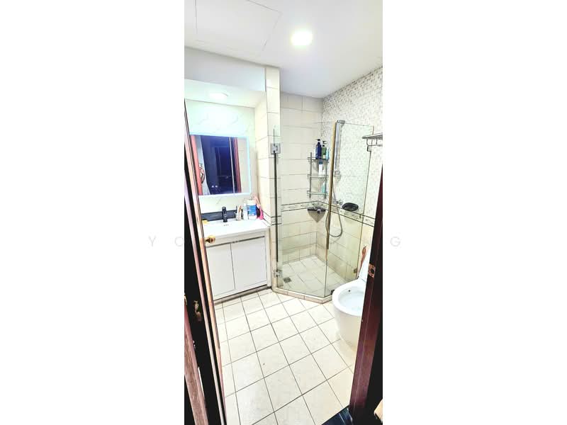 Yishun Emerald, 20 Canberra Drive, Room Rental, 108 sqft, Condominium For Rent, by Young Chng, 500203923 - Bathroom - PropertyGuru.com.sg
